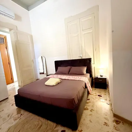 Via Zecca Reggio de Calabre