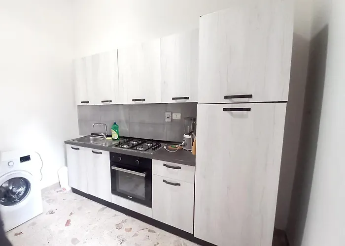 Via Zecca * レッジョ・ディ・カラブリア